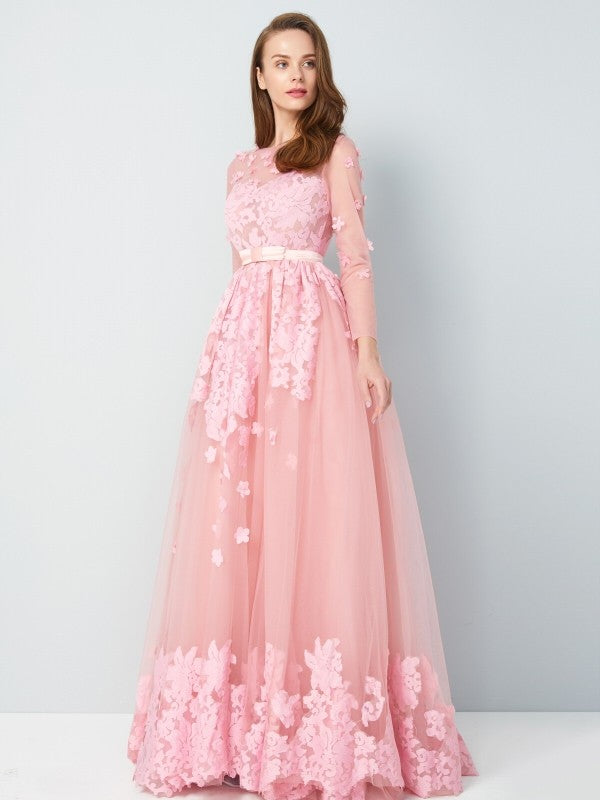 A-Line/Princess Scoop 3/4 Sleeves Floor-Length Applique Tulle Dresses