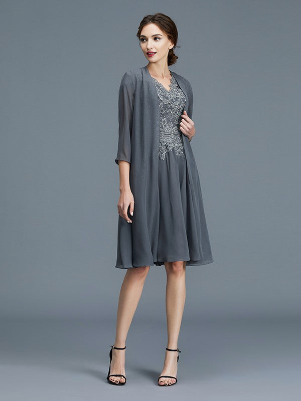 A-Line V-neck Chiffon Applique Sleeveless Knee-Length Mother of the Bride Dresses