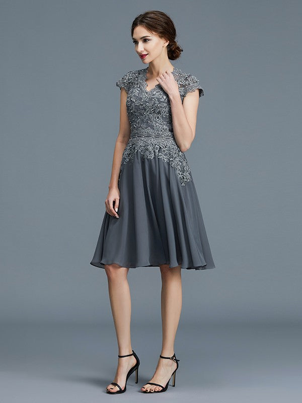 A-Line V-neck Chiffon Applique Sleeveless Knee-Length Mother of the Bride Dresses