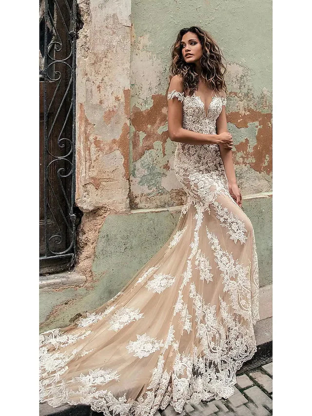 Wedding Dresses Off Shoulder Court Train Lace Regular Straps Country Formal Casual with Appliques