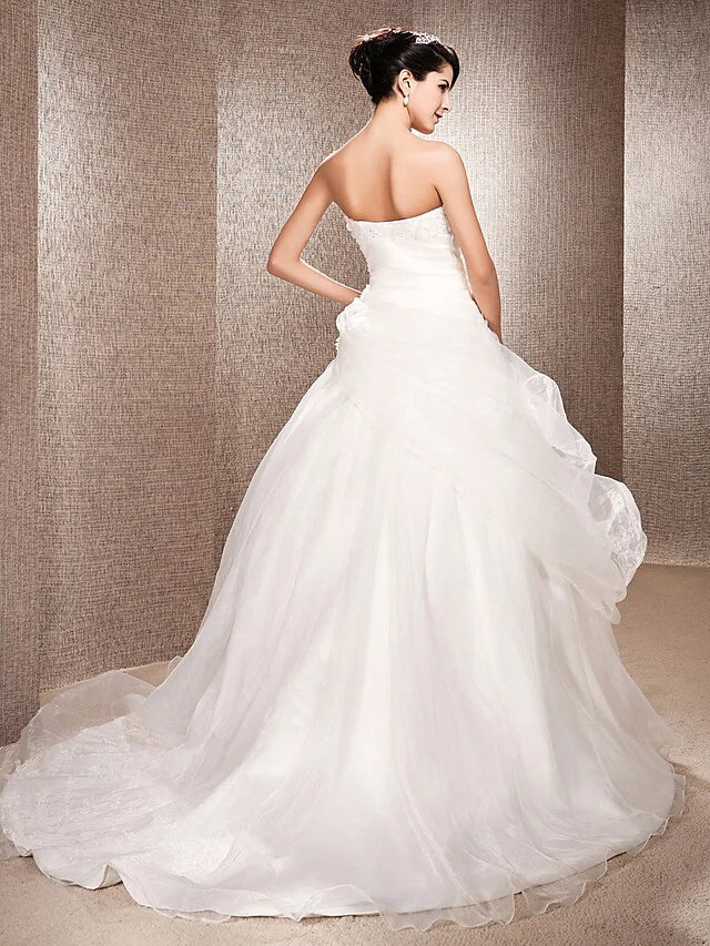 Ball Gown A-Line Wedding Dresses Strapless Court Train Organza Sleeveless