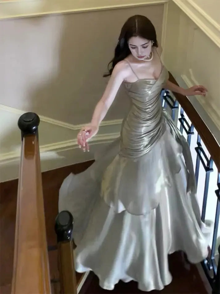 Charming Spaghetti Straps Sleeveless Long Formal Prom Dress Elegant Graduation Dress Vintage Party Evening Gowns