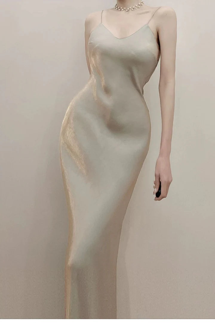 Charming Spaghetti Straps V-neck Sleeveless Long Prom Dress Elegant Evening Party Dress Vacation Dress