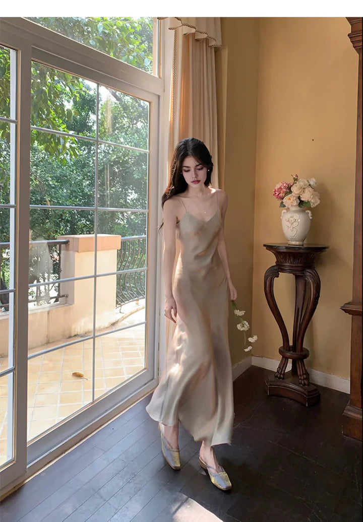 Charming Spaghetti Straps V-neck Sleeveless Long Prom Dress Elegant Evening Party Dress Vacation Dress