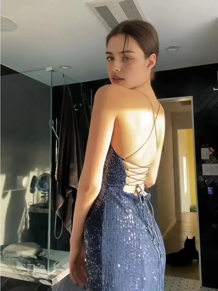 Charming Spaghetti Straps V-neck Sleeveless Sequin Formal Prom Dress Shiny Evening Party Gowns Sexy Graduation Dress With Slit