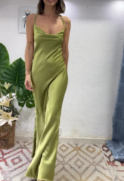 Elegant Green Spaghetti Straps Sleeveless Long Formal Prom Dress Simple Party Evening Gowns Charming Graduation Dress