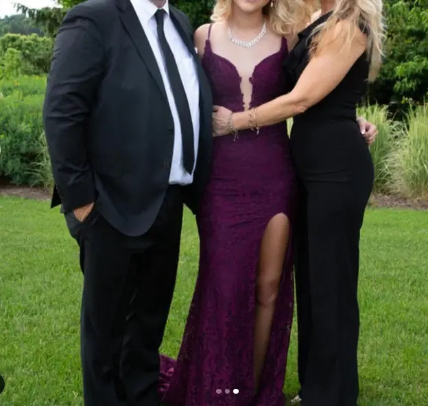 Elegant Mermaid Spaghetti Straps Sleeveless Long Formal Prom Dress With Slit Chic Party Evening Gowns Charming Wedding Guest Dress