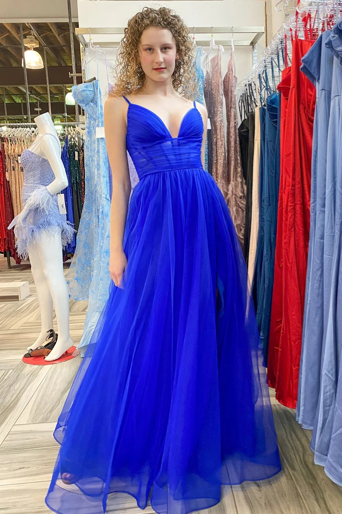 Floor Length  Tulle Plunging Spaghetti Straps V Neck Long Prom Dress
