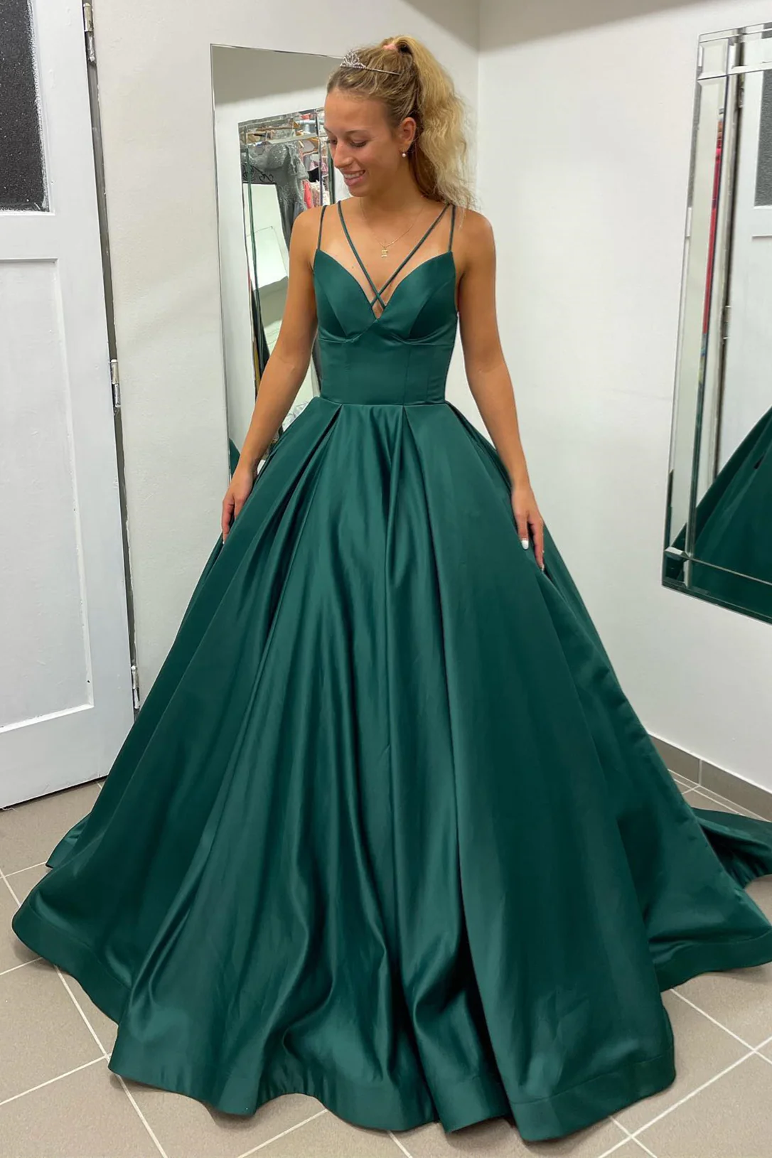 Sweep/Brush Train Dresses Hunter Green Deep V-Neck Straps A-line Long Prom Dress