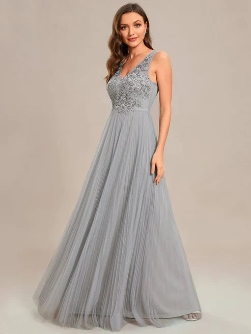 Exquisite Applique Embroidery Bodice Sleeveless A-Line Tulle Evening Dress/Prom Dresses Party Dresses