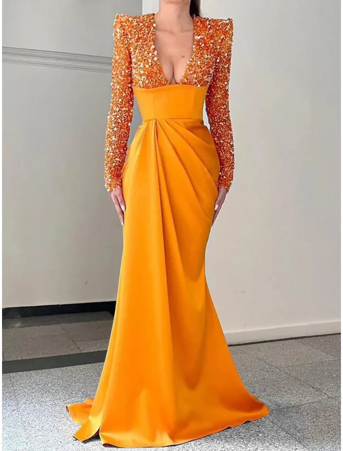 Mermaid / Trumpet Evening Gown Elegant Dress Formal Sweep / Brush Train Long Sleeve V Neck Satin with Pleats Sequin Sparkly Sexy