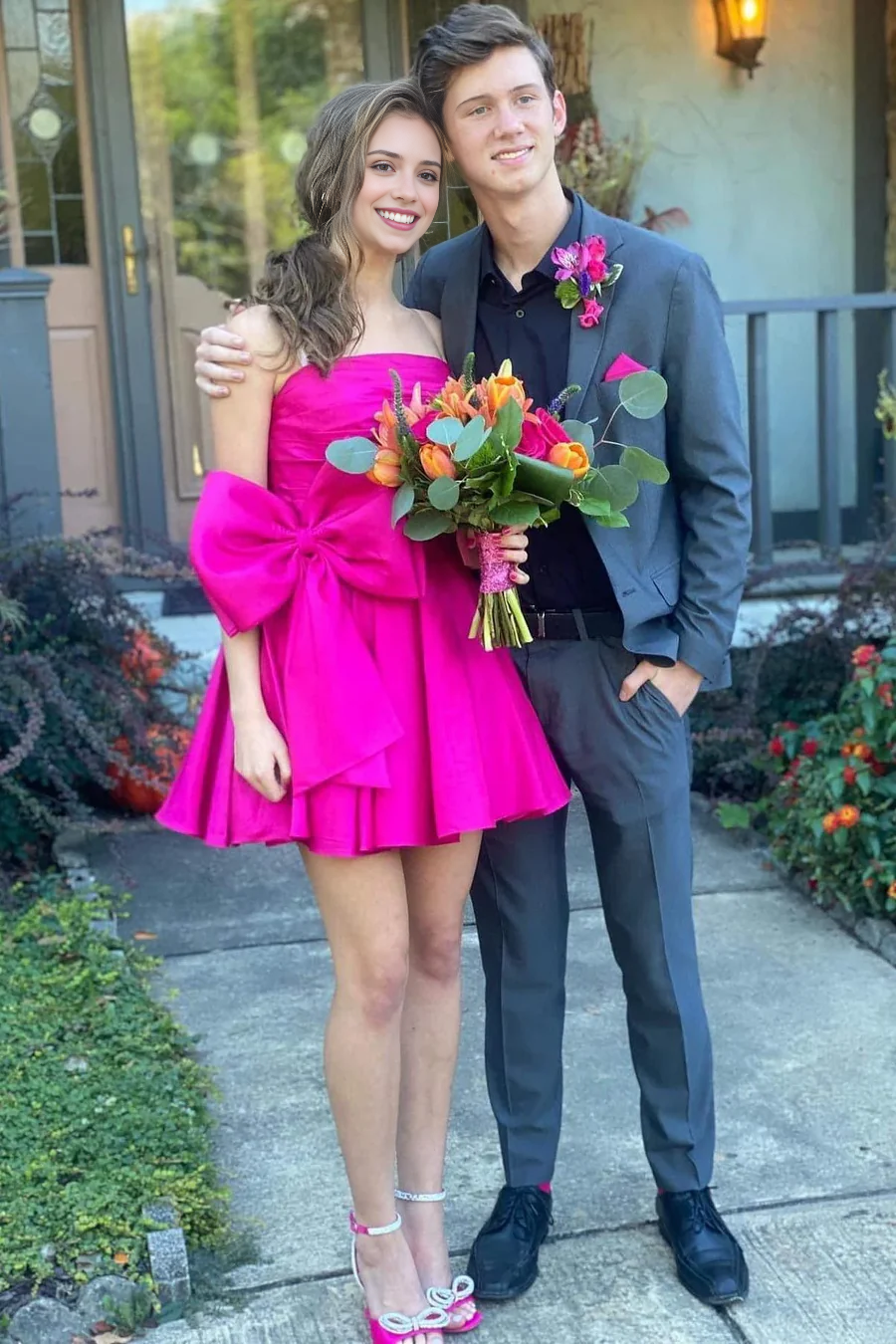 Sweetheart A-Line Strapless Short Prom Dress With Bow Charming Birthday Party Dress Lovely Graduation Dress Chic Homecoming Dress