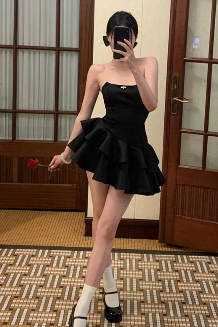 Black Strapless A-Line Ruffles Lovely Mini Homecoming Dress Off Shoulder Party Dress