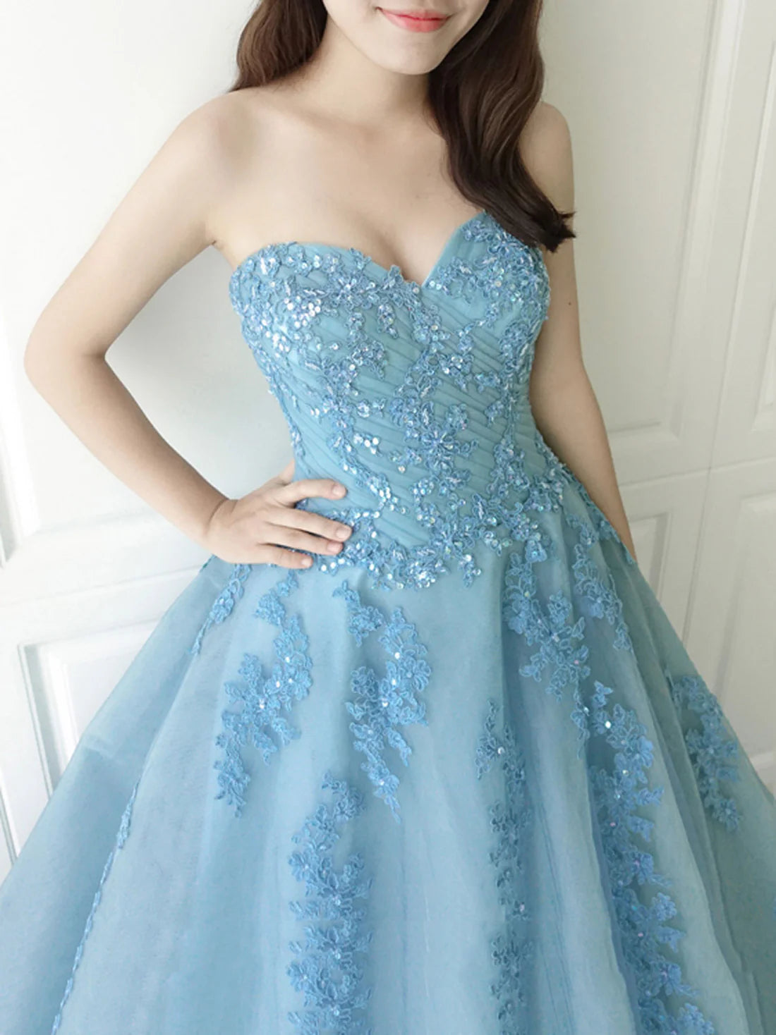 A Line Blue Sweetheart Neck Tulle Lace Long Prom Dress Strapless Evening dress With Appliques