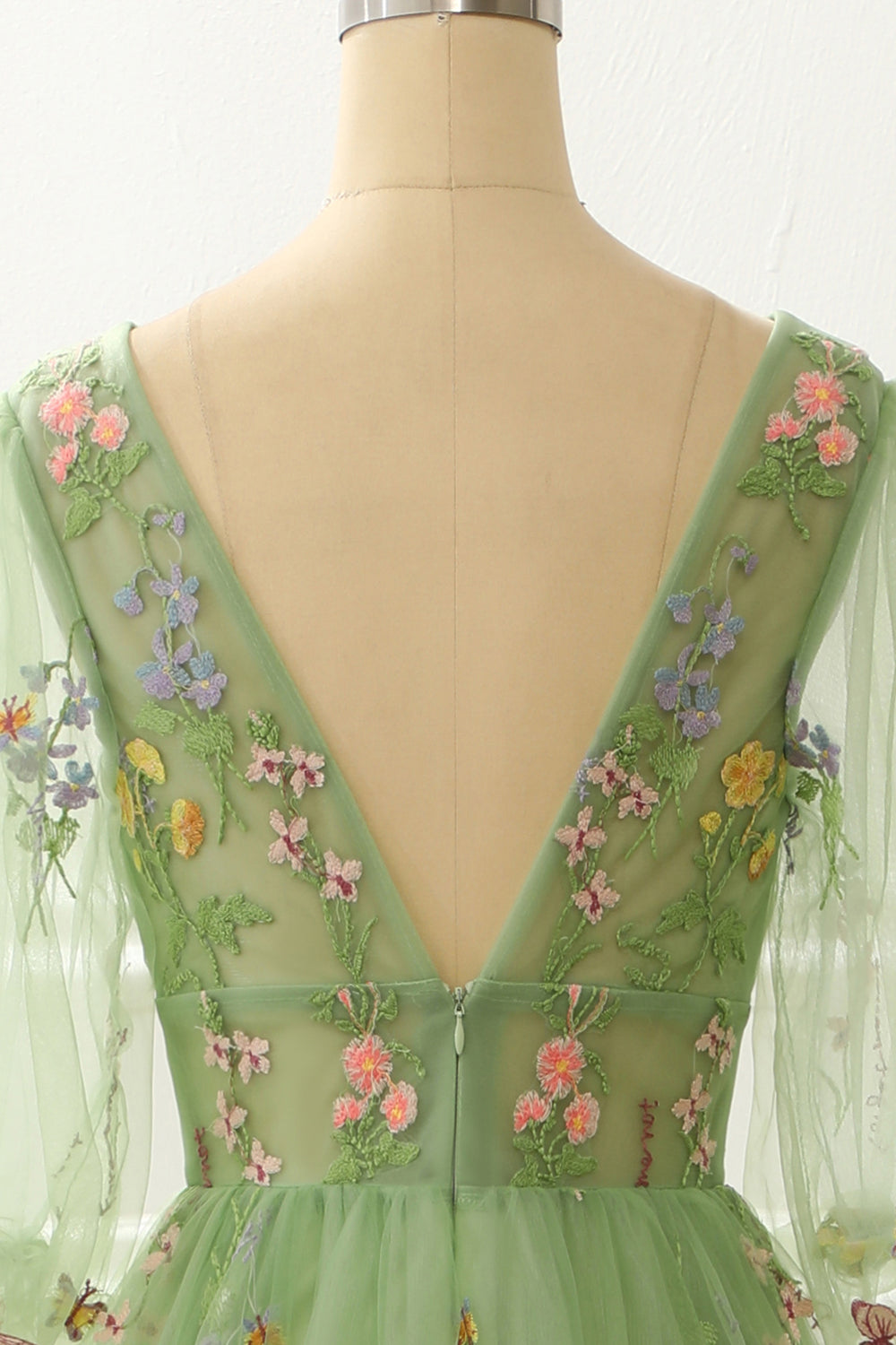 A-Line Green Princess Prom Dress With Embroidery V-neck Floor Length