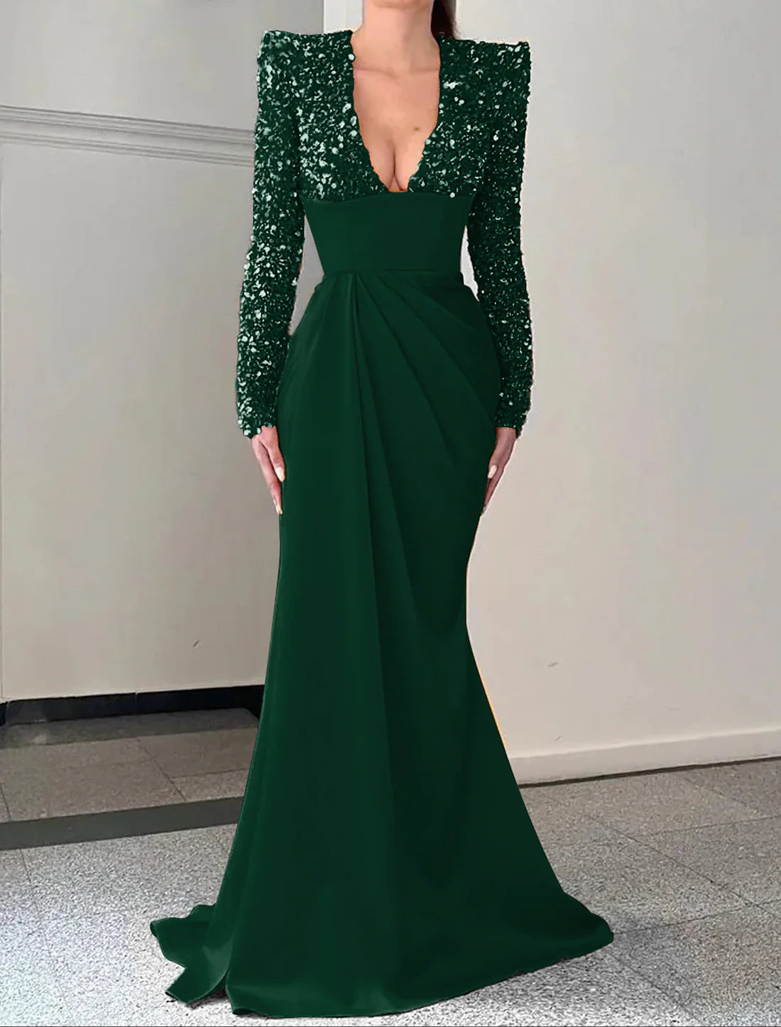 Mermaid / Trumpet Evening Gown Elegant Dress Formal Sweep / Brush Train Long Sleeve V Neck Satin with Pleats Sequin Sparkly Sexy