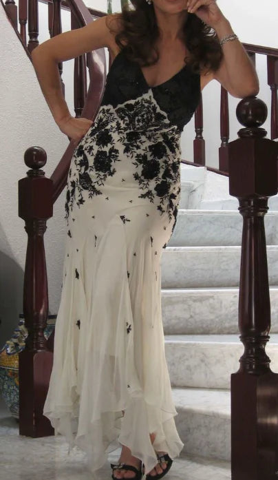 Mermaid V-neck Sleeveless Long Formal Prom Dress with Appliques Elegant Party Evening Gowns Charming Wedding Guest Dress