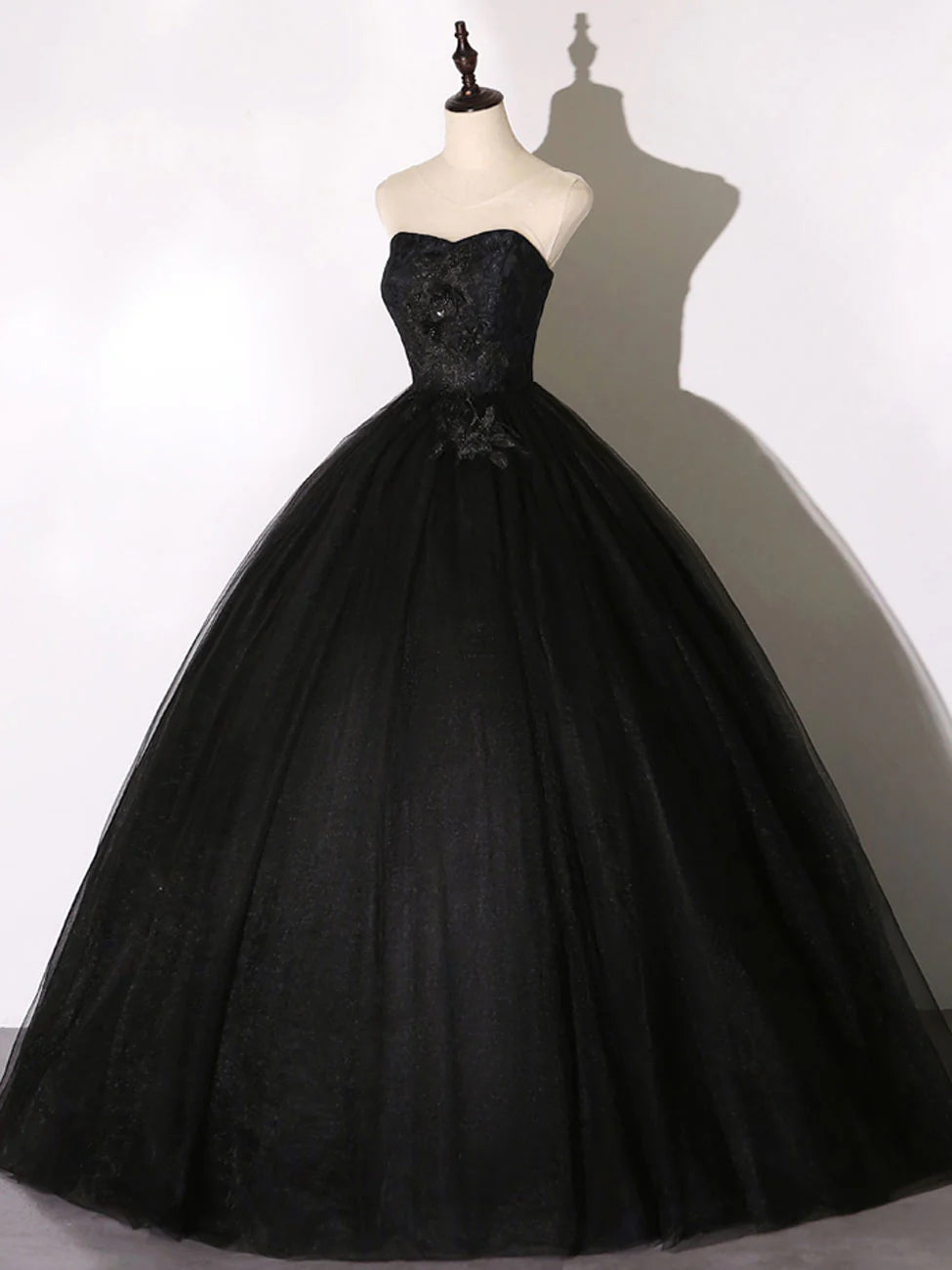 Ball Gown Strapless  Quinceanera Dresses Princess Dress Black Tulle Lace Long Prom Dress Black Lace Sweet 16 Dress