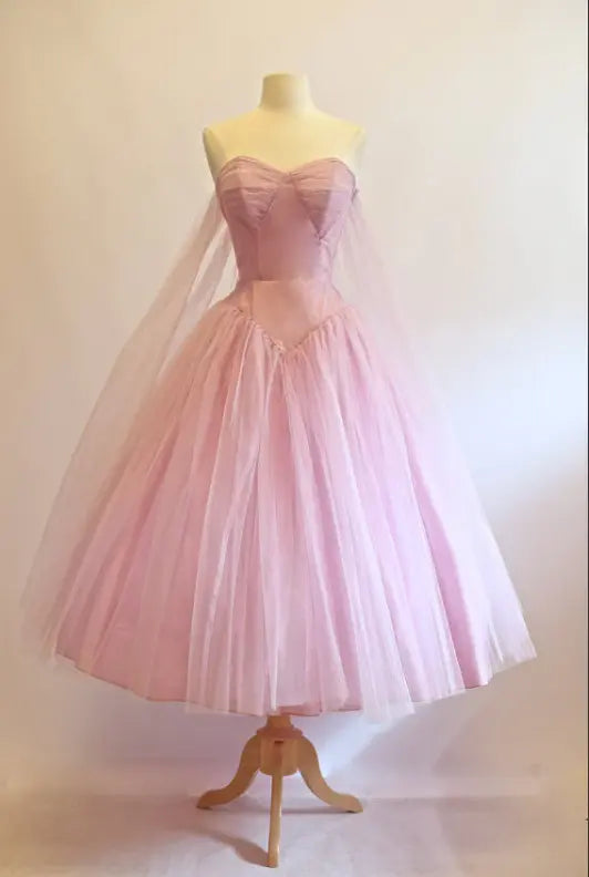 Vintage A Line Sweetheart Strapless Tulle Homecoming Dress Elegant Formal Prom Dress Sleeveless Cute Evening Party Dress