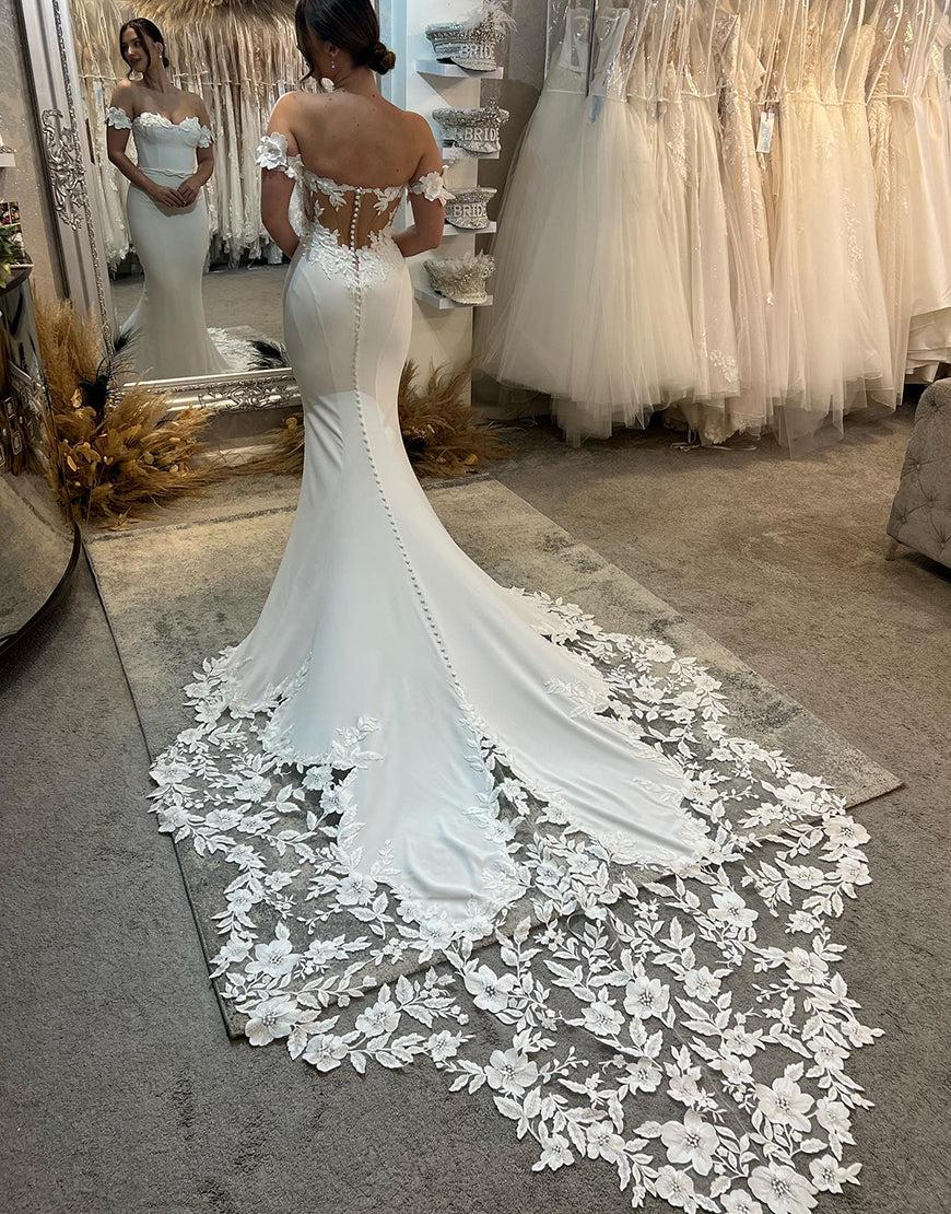 Mermaid Off The Shoulder Wedding Dress Floor Length With Appliques Charming Bridal Gown