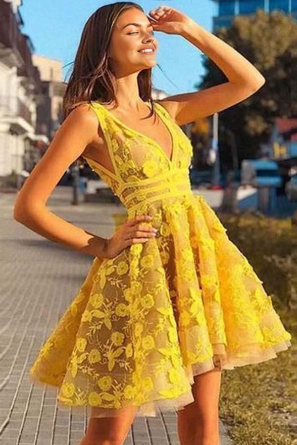 Yellow Short Mini Homecoming Dress  V-neck Backless Sleeveless  Cocktail Dresses