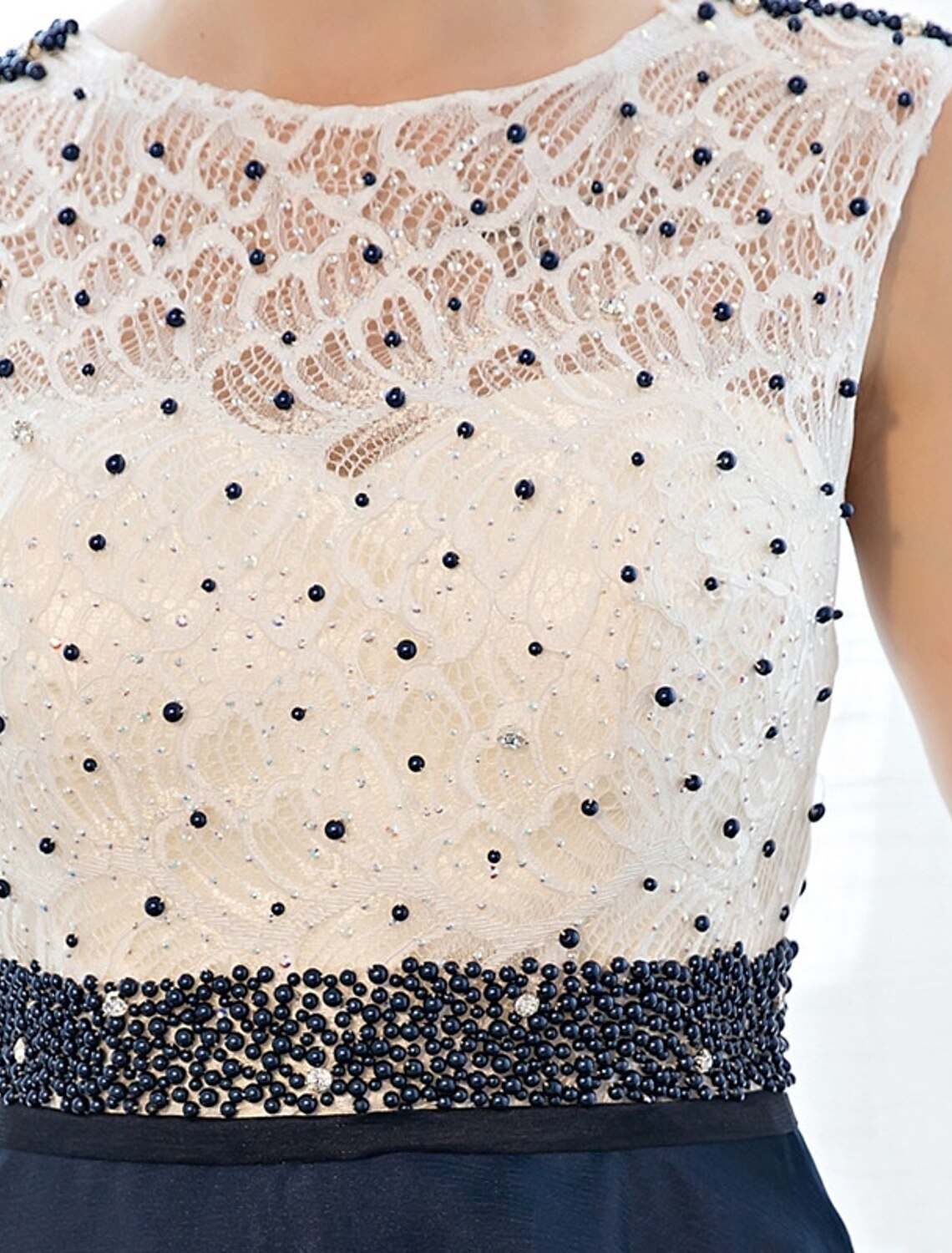 A-Line Elegant Dress Wedding Guest Prom Floor Length Sleeveless Illusion Neck Tulle Over Lace with Beading