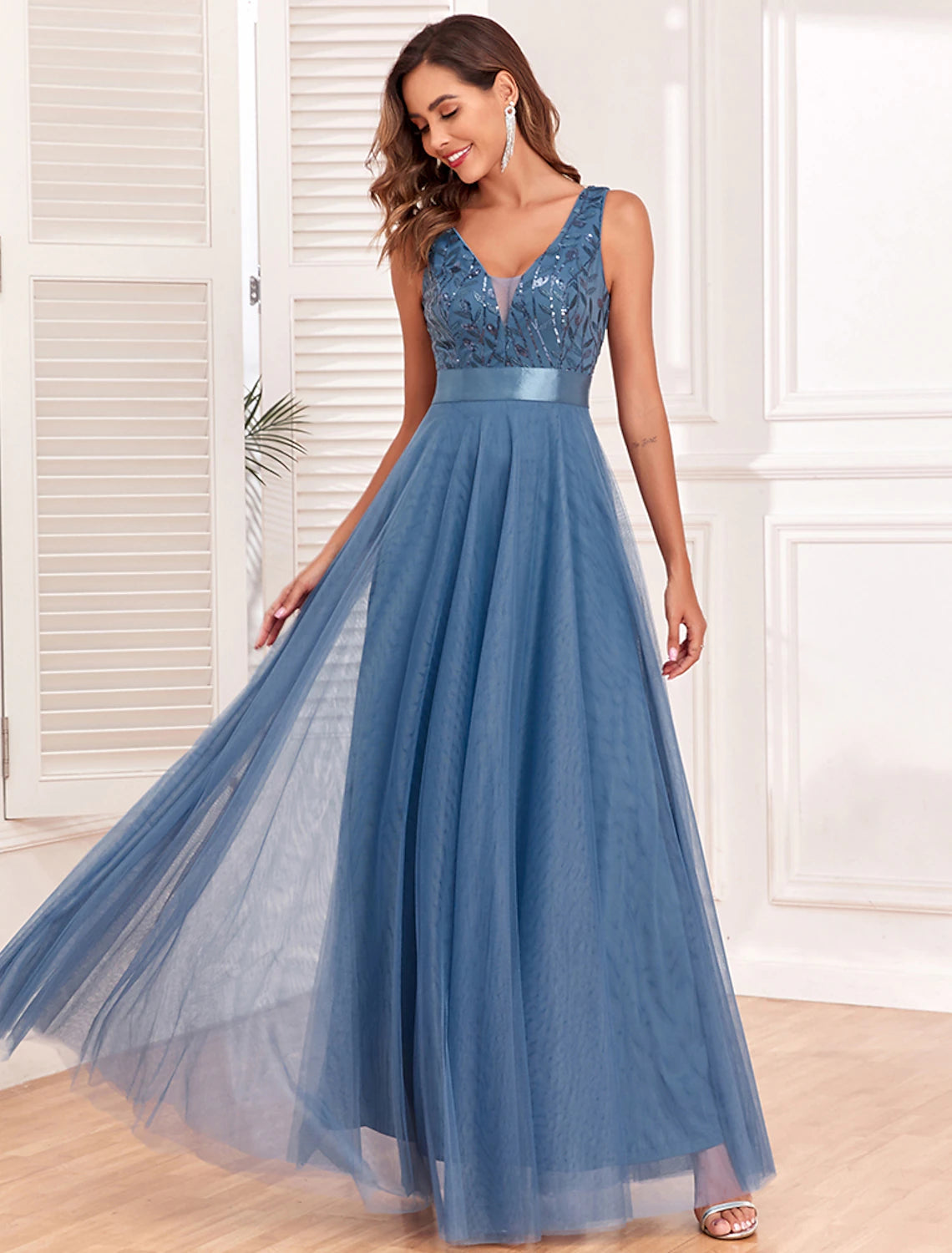 A-Line Evening Gown Elegant Dress Evening Party Prom Floor Length Sleeveless V Neck Belt / Sash Tulle V Back with Glitter Embroidery