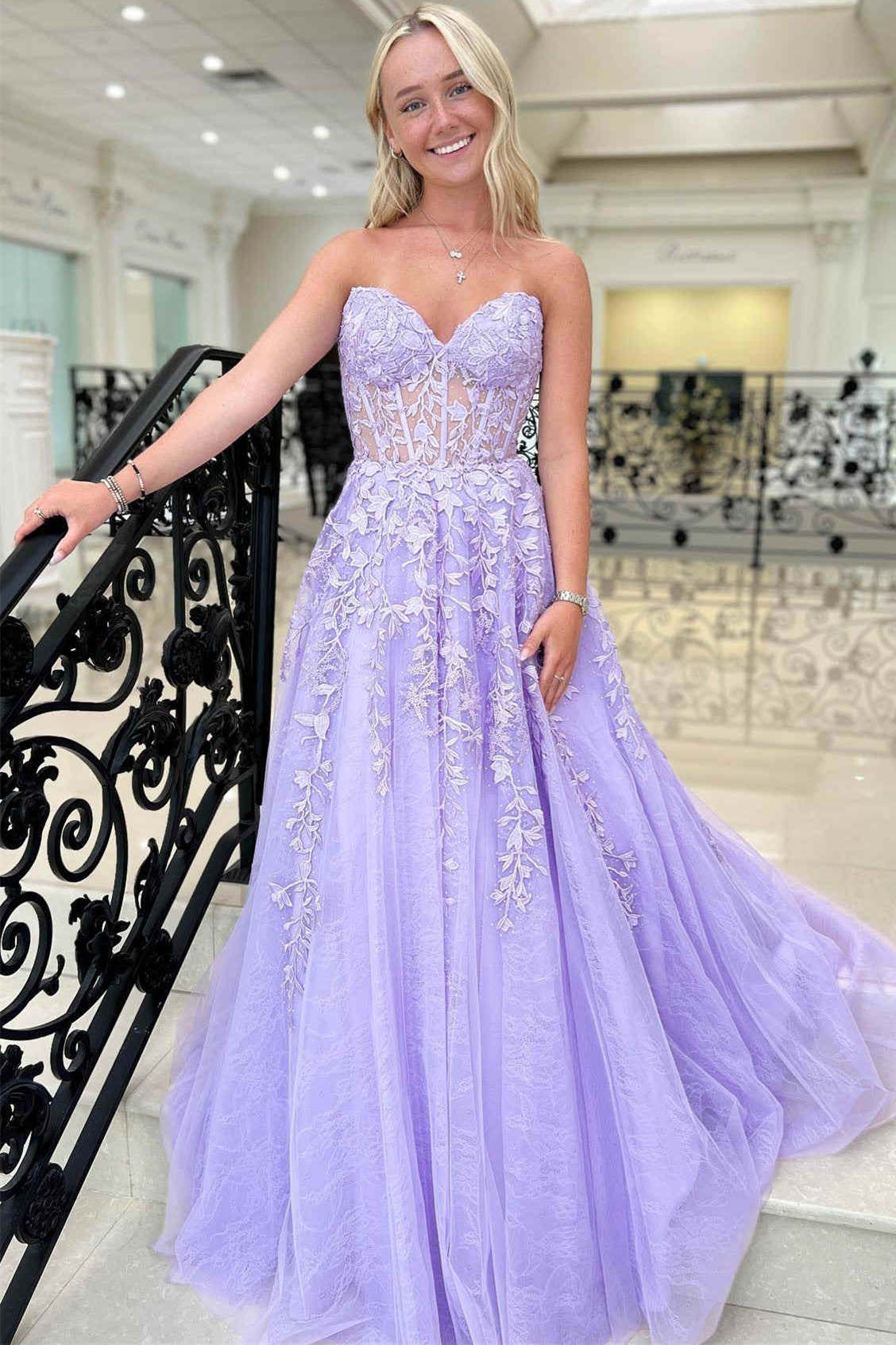 A-Line Sweetheart Red Royal Blue Lavender Lace Corset Long Prom Dress With Appliques