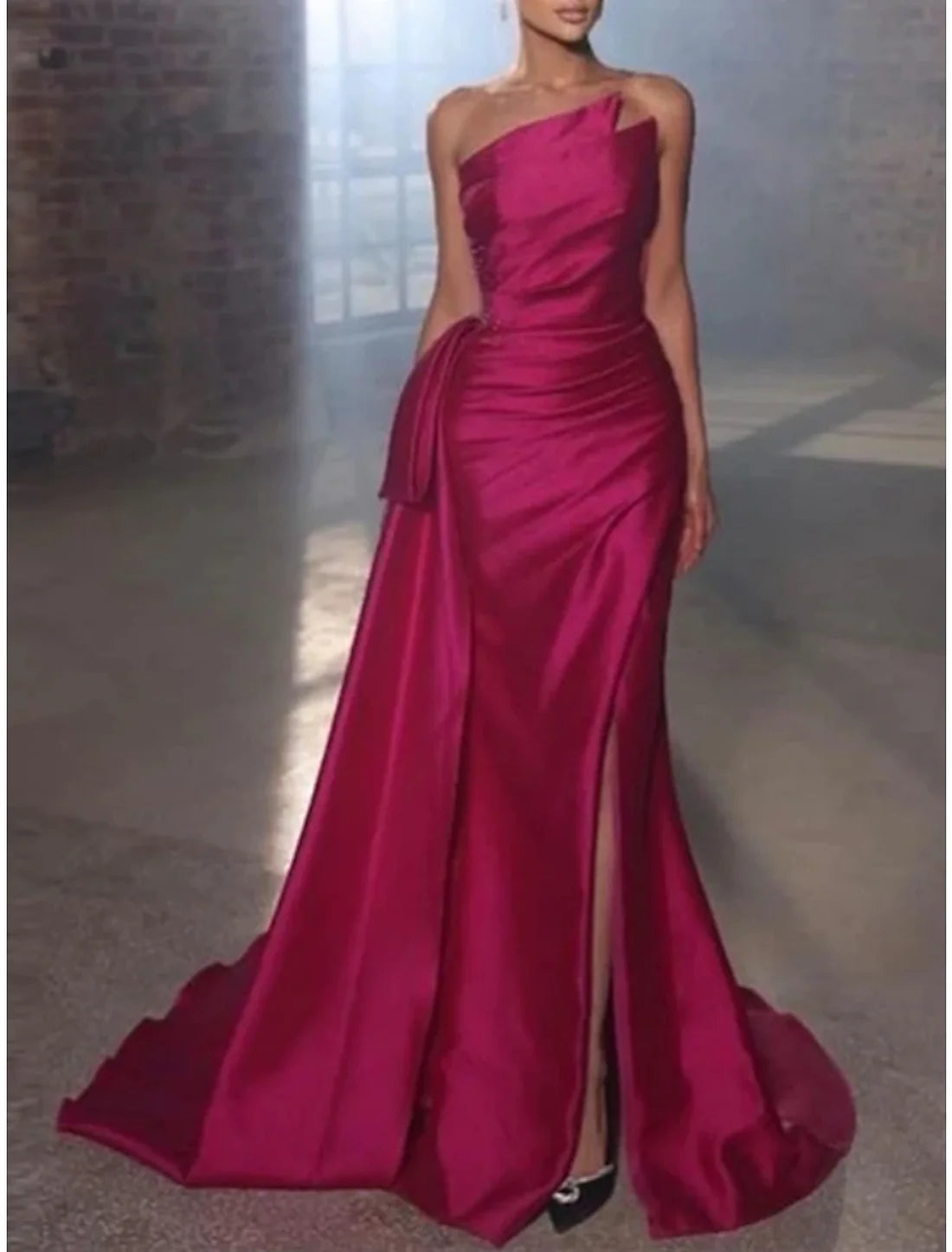 A-Line Evening Gown Elegant Dress Formal Court Train Sleeveless Strapless Satin with Pleats Ruched Sequin And Slit