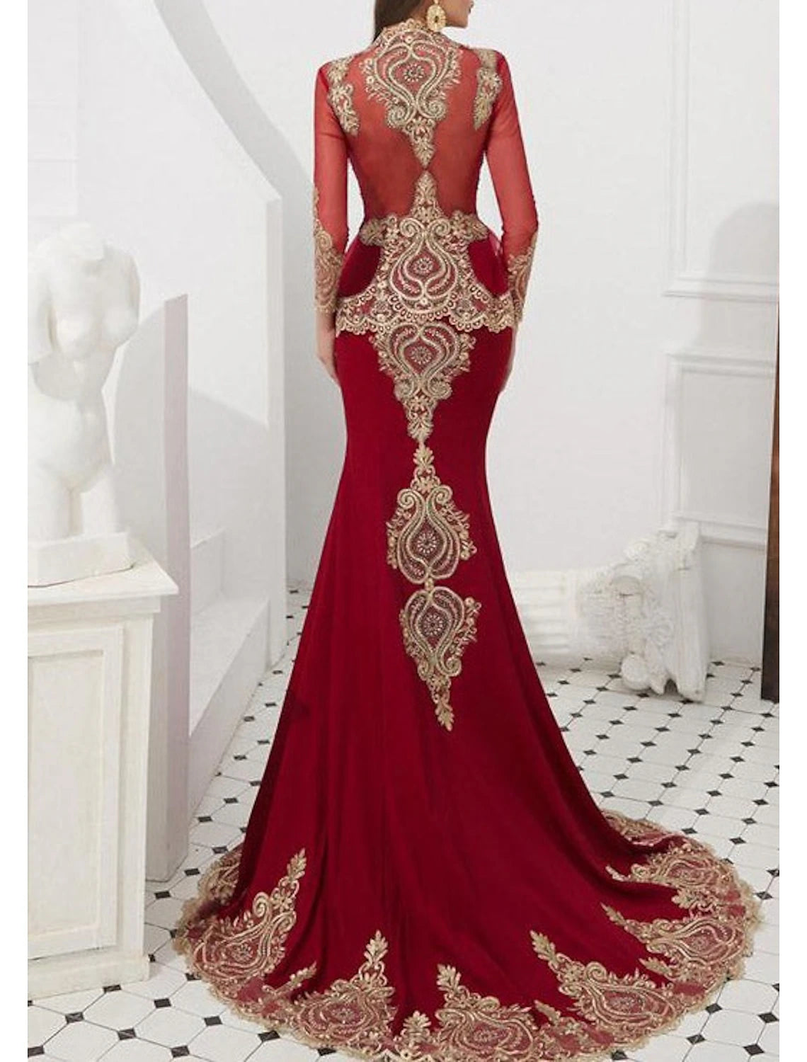 Sheath Mermaid Evening Gown  Long Sleeve  High Neck Court Train Prom Dress with Appliques