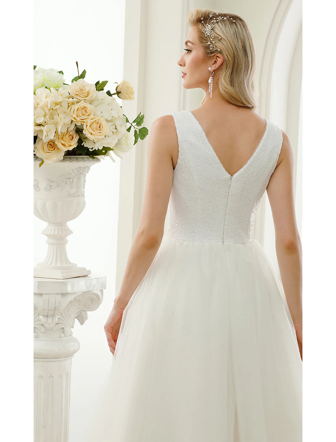 Reception Sparkle & Shine Wedding Dresses A-Line Scoop Neck Sleeveless Tea Length Tulle Bridal Gowns With Lace Sequin