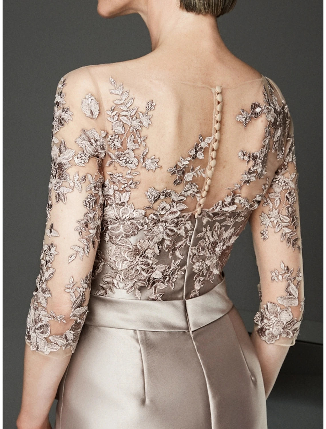 Sheath / Column Mother of the Bride Dress Wedding Guest Elegant Plus Size See Through Bateau Neck Knee Length Satin Tulle Half Sleeve with Beading