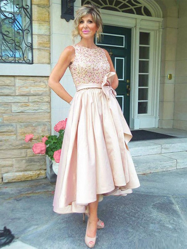 A-Line Satin Bowknot Scoop Sleeveless Asymmetrical Mother of the Bride Dresses