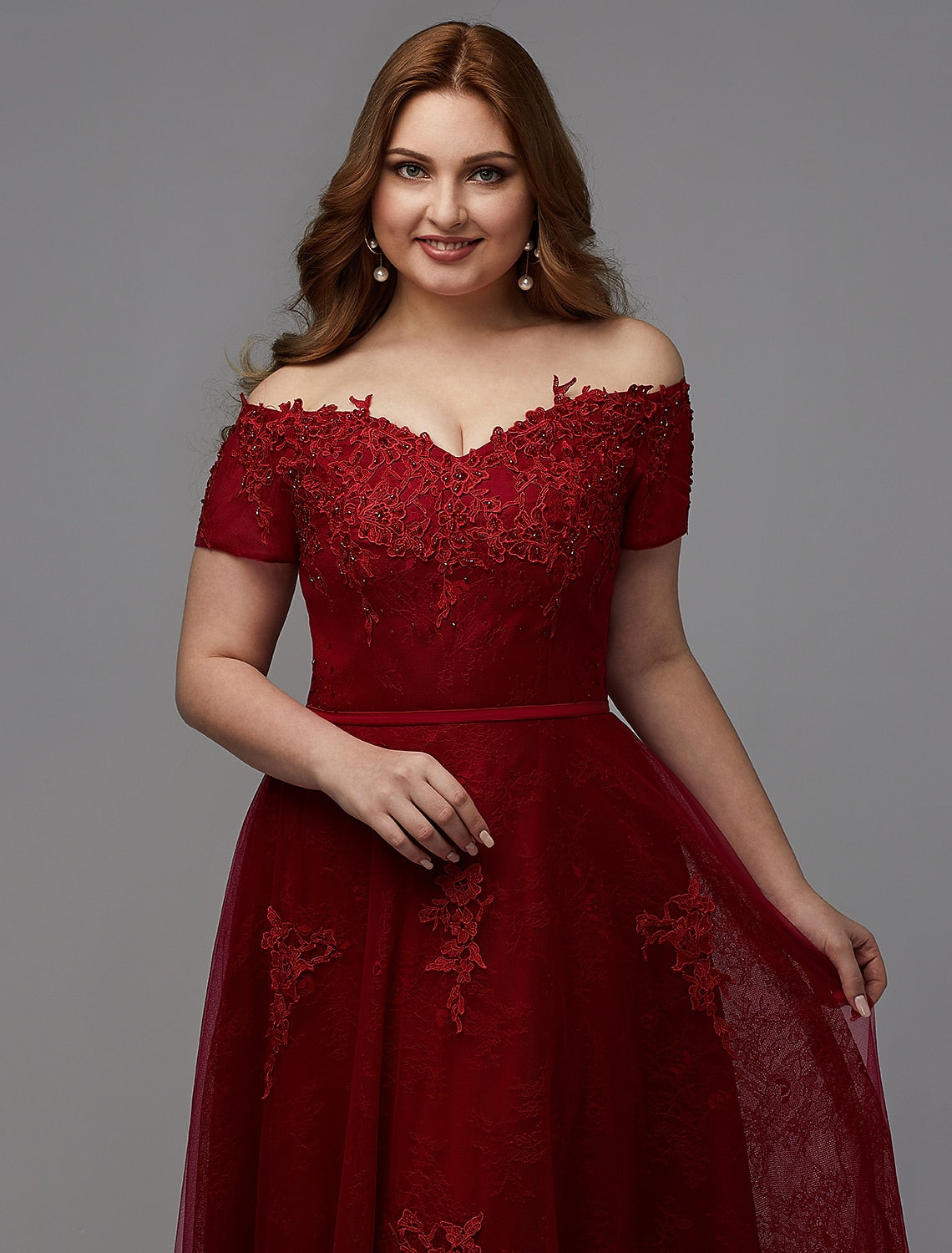 A-Line Plus Size Dress Wedding Guest Prom Floor Length Short Sleeve Off Shoulder Lace Lace-up with Beading Appliques