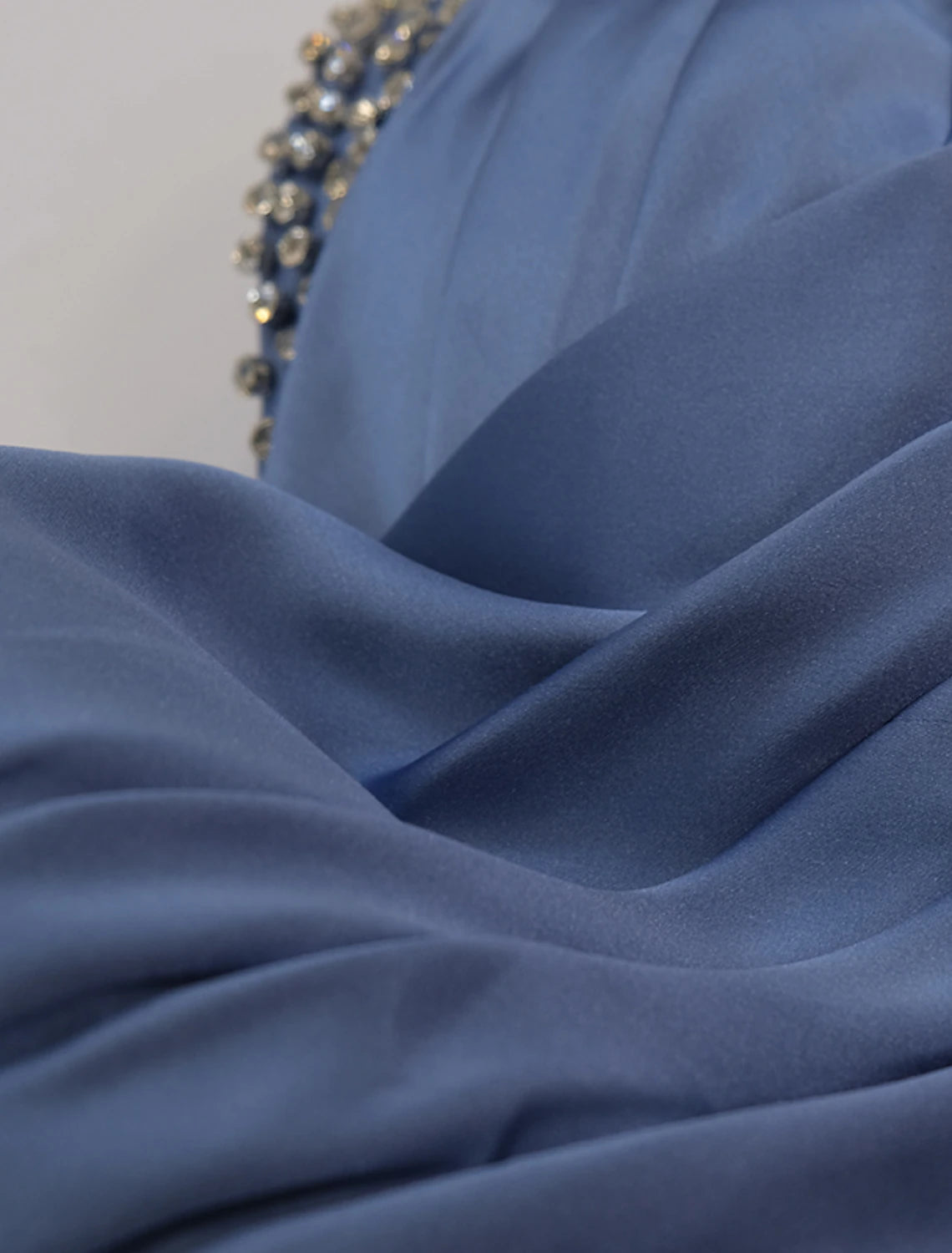 Sheath Mermaid Sexy Evening Dresses Floor Length Gorgeous High Split Party Dress Short Sleeve Satin with Crystals Slit